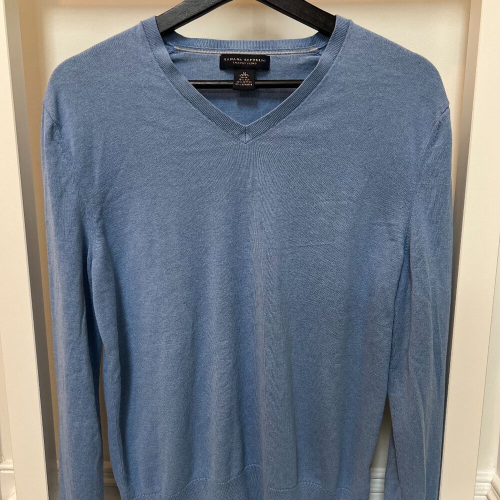 Banana Republic Men’s V-Neck Sweater - Luxury Blend